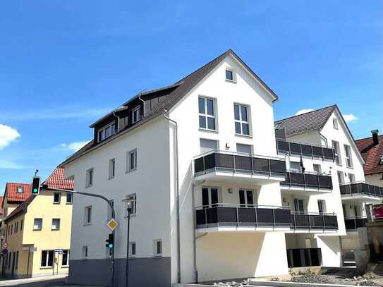 Neuwertige 4-Zimmerwohnung mit großem Westbalkon und Ausblick