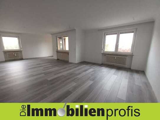 44001 - Helle 4-Zimmer-Wohnung mit Balkon und Garage