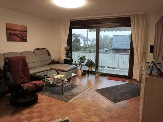 Schöne 3-Zimmerwohnung mit Balkon und Kamin in traumhafter Wohnlage!