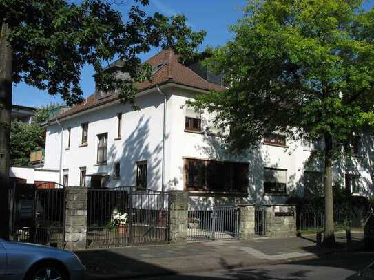 Geräumige 2-Zimmer-Wohnung zur Miete in Offenbach/Westend