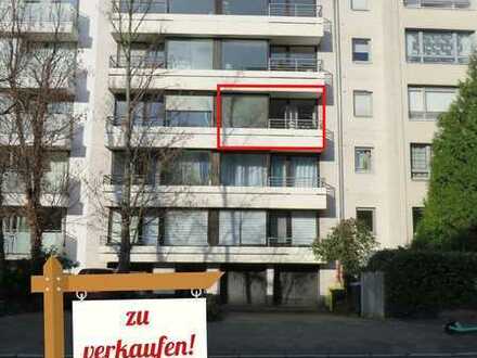 ideal geschnittene 2-Zimmer-Wohnung mit Balkon & Loggia im begehrten Düsseldorf-Golzheim