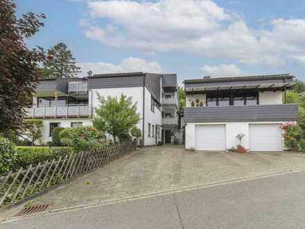 Geräumige Villa mit Blick über Bad Sachsa, einer Einliegerwohnung und Gewerbeeinheit