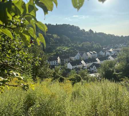 Freizeitgrundstück in traumhafter Hanglage