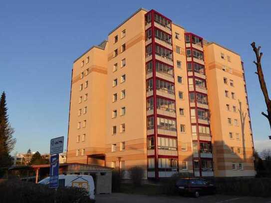 Sonnige 3-Zimmer-Wohnung mit Balkon in Germering mit großem verglasten West-Balkon (Loggia)