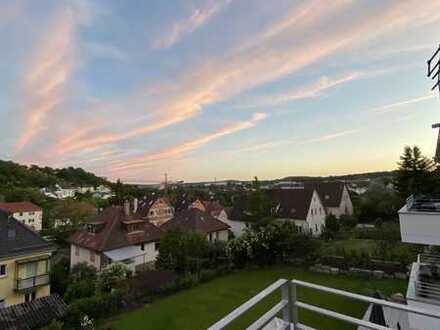 Exklusive 3,5-Zimmer-Terrassenwohnung mit tollen Aussicht in Stuttgart