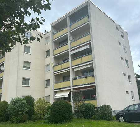 Gepflegte 3 Zimmer Etagenwohnung in Rüsselsheim am Main