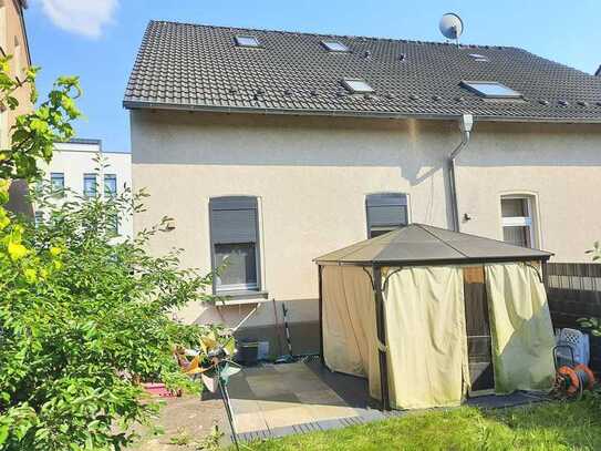 Doppelhaushälfte (teilweise modernisiert) mit Garten auf Kaufgrundstück in Recklinghausen-Ost!