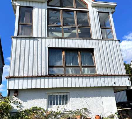 Zentrumsnahes Mehrfamilienhaus mit viel Potential