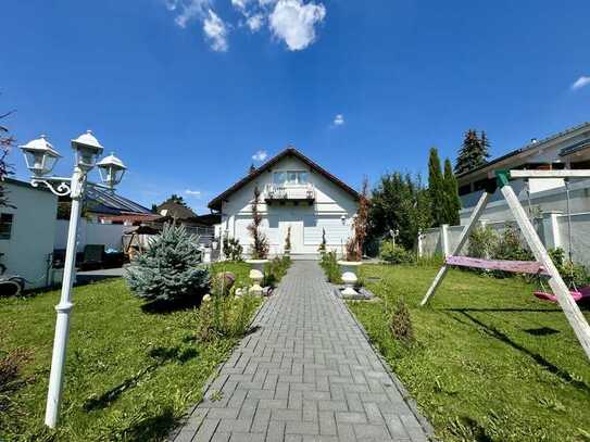 +++Traumhaus mit viel Platz und zusätzlichen Gästehaus+++