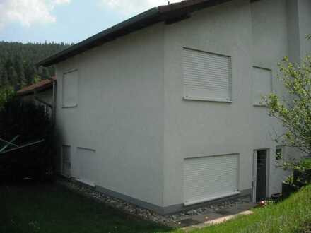 Gepflegtes Haus mit zwölf Zimmern in Kaiserslautern (Kreis)