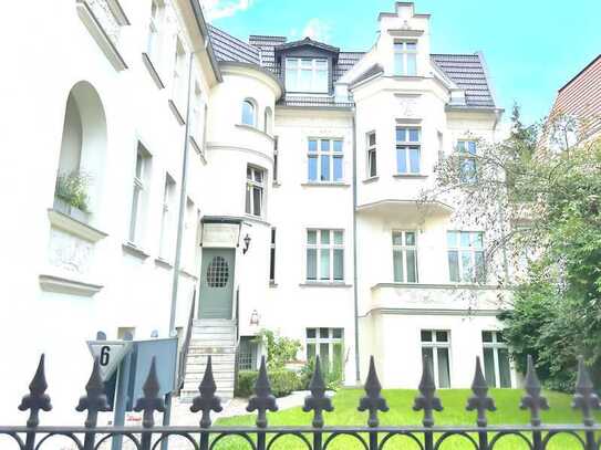 Elegante Wohnung in der Berliner Vorstadt - mit Dachterrasse und Seeblick