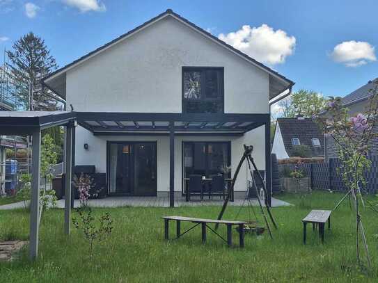 Modernes Einfamilienhaus in naturnaher Lage mit großzügigem Grundriss und hochwertiger Ausstattung