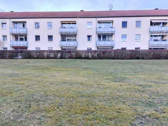 Reserviert, 3-Zi. ETW Bth., Terrasse, Einkaufen zu Fuß, Fassade gedämmt, Pelletsheizung