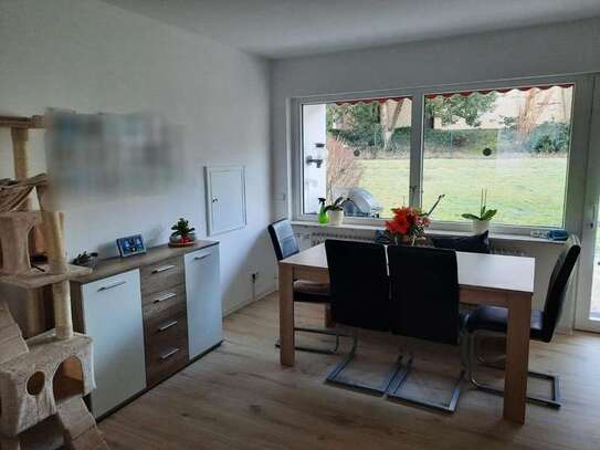 Helle 2-Zi. Hochparterre Wohnung mit Terrasse und EBK in der Pforzheimer-Südstadt