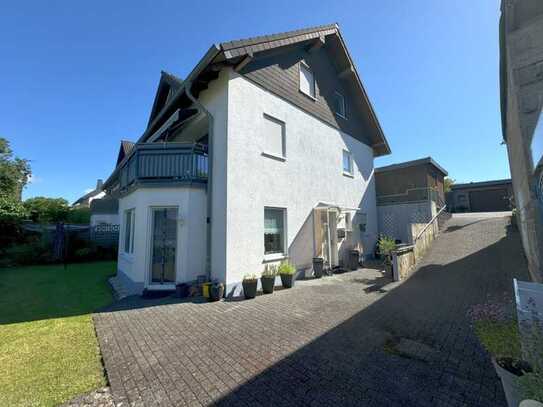 Schöne 3-Zimmer Souterrainwohnung mit Terrasse und Gartenanteil in Rüscheid