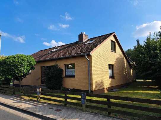 Gepflegtes Wohnhaus mit tollem Grundstück