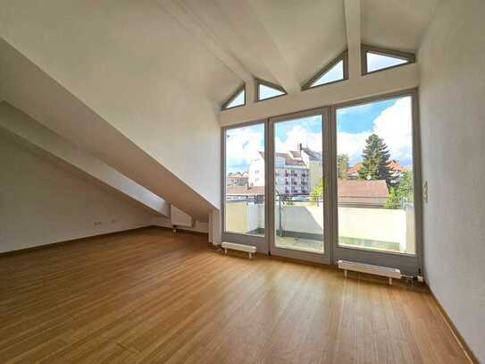 Stilvolle 2-Raum-DG-Wohnung mit Balkon in Bad Dürkheim (Residenz Schönblick)