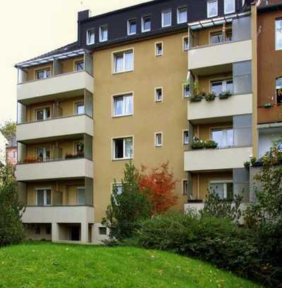 Ich, 69qm, Erdgeschoss mit Balkon suche neue Mieter