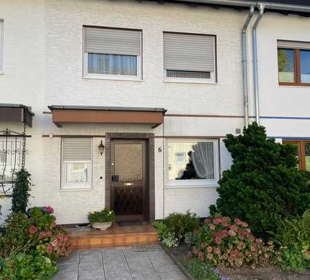 Schönes und gepflegtes 4-Zimmer-Reihenhaus in Bonn Buschdorf