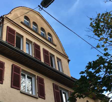 Helle 2-Zimmer-Wohnung mit EBK in Stuttgart-Heslach