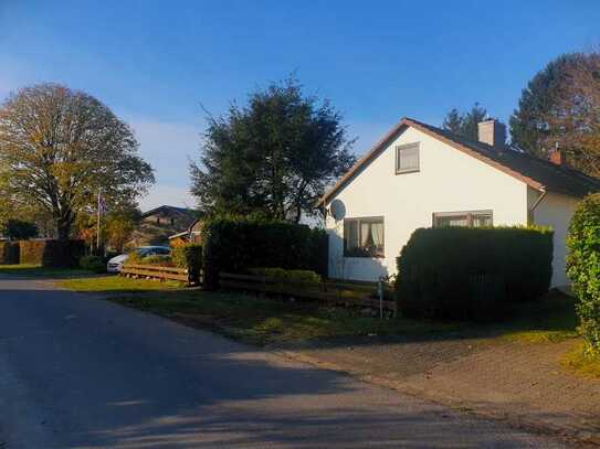 Gepflegte Doppelhaushälfte mit viel Potenzial u. 500m² Grundstück in Barmstedt /Lutzhorn