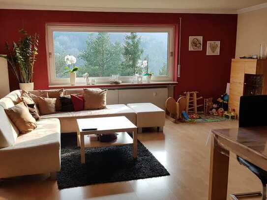 Günstige 3-Zimmer-Wohnung mit Balkon in Fischbach