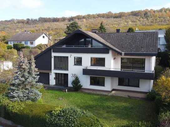 Freistehendes Architektenhaus mit traumhaftem Ausblick zum Kauf in top Lage von Gau-Algesheim