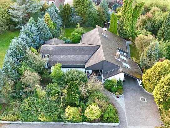 Architekten-Bungalow mit uneinsehbarem Garten