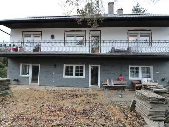 Großes 3-Familiehaus mit Ausblick!