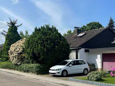 *Renovierungsbedürftiges* Einfamilienhaus mit Garage und Garten in Oberachern zu verkaufen !