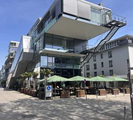 Toll gelegene Gewerbefläche in Behnisch-Haus in Krefeld für Gastronomie, Büro oder Einzelhandel