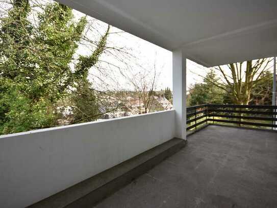 Renovierte, gut aufgeteilte 2-Raum-Wohnung, ca. 71 m² mit Balkon in Essen-Heidhausen