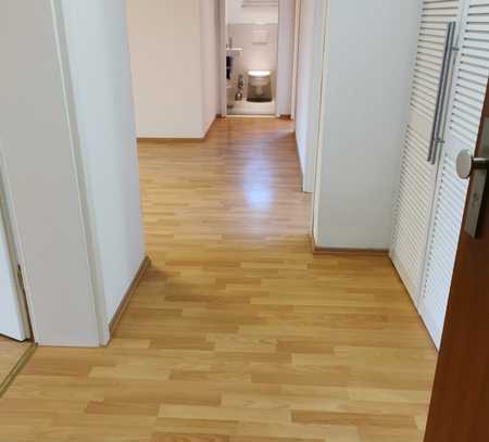 Schöne 4,5-Zimmer-Wohnung in Erfurter Straße, Kaiserslautern