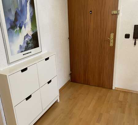 Voll möbliert 3-Zimmer-Wohnung in Unterhaching mit großem Westbalkon