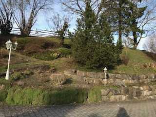 Bauplatz in ruhiger Hanglage