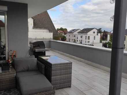 Helle Penthousewohnung in Bestlage Erlensee