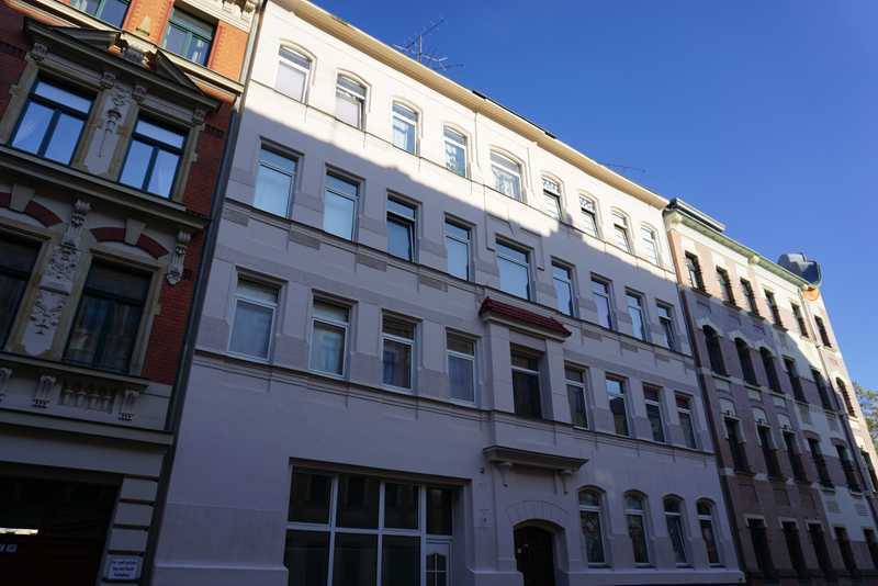 **2 Zimmer-Wohnung mit großem Balkon und Wohnküche** (WE 2)