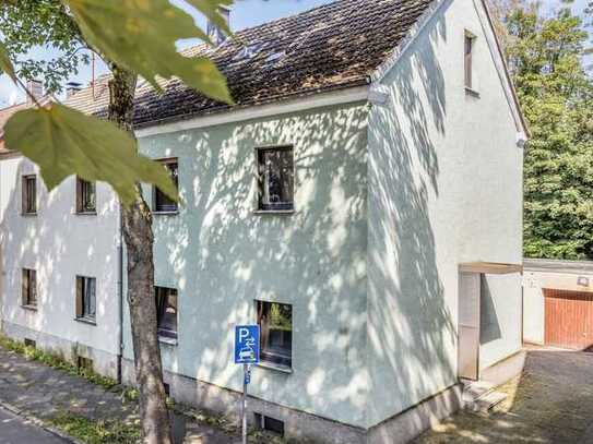 Renovierungsbedürftige Doppelhaushälfte mit Einliegerwohnung in Castrop-Rauxel