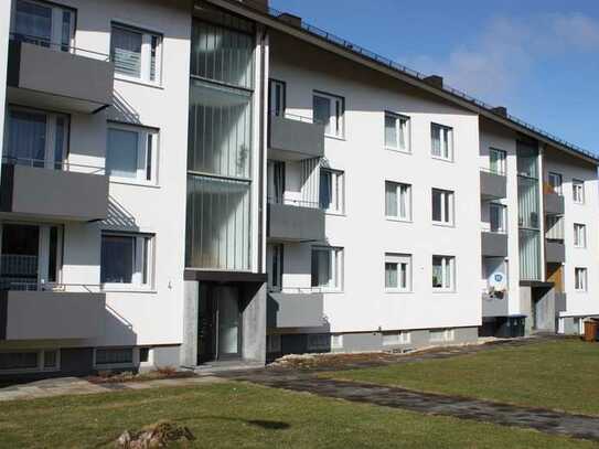 Schöne 4 Zi.- Wohnung mit Balkon in gepflegtem, ruhigen MFH - ohne Einbauküche