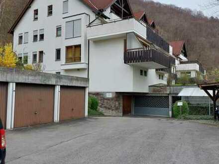 Freundliche 2-Zimmer-Wohnung mit Einbauküche in Bad Urach