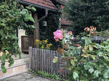 Freundliche 6-Zimmer-Doppelhaushälfte in Eckersdorf