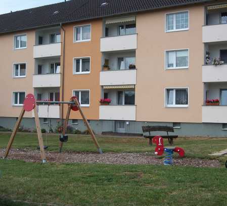 ***Bezahlbare Wohnung mit Balkon***Einzug nur mit Wohnberechtigungsschein möglich