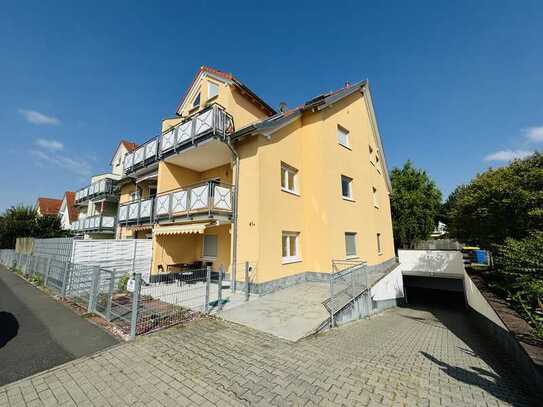 Helle 3 Zimmer Wohnung im 1. OG für junge Familien mit Sonnenbalkon und Tiefgarage in Flörsheim