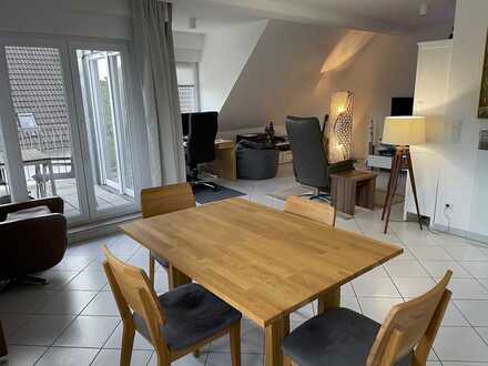 Helle schöne 2-Zimmerwohnung mit Balkon, Einbauküche und Außenstellplatz in Griesheim