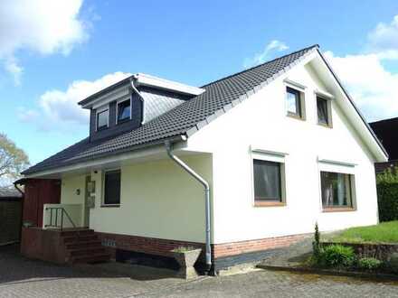 Ein-/ Zweifamilienhaus in Hemmoor