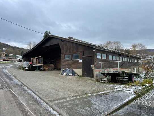 Großviehstall mit Fahrsilo in Sinntal