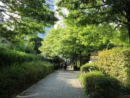 Schöne helle und geräumige 2 Zimmer Wohnung mit EBK in Essen, Südviertel