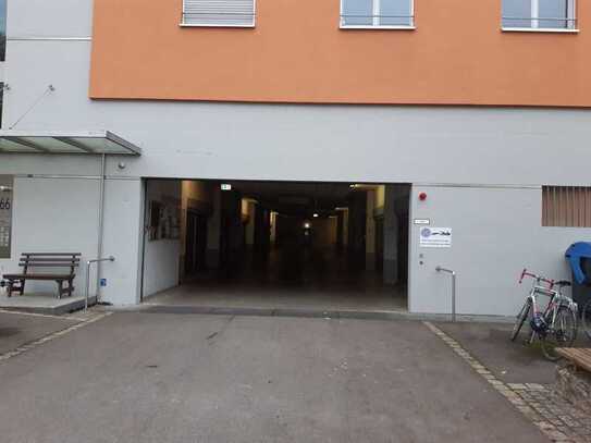 Garage zu verkaufen im Französischen Viertel