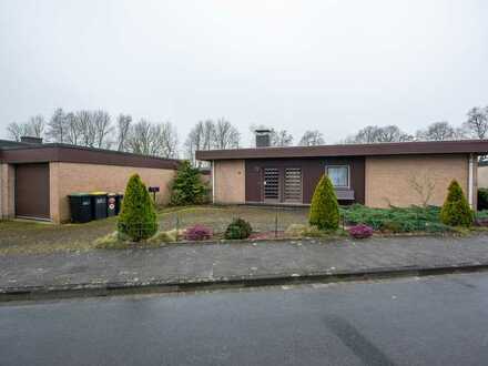 Bungalow mit Flachdach in Rheda-Wiedenbrück, St.Vit zu verkaufen. Großer Garten ruhige Lage