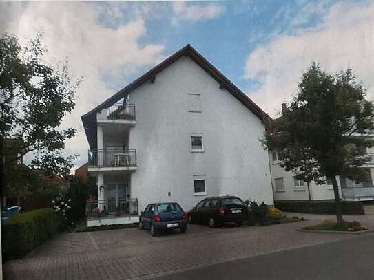 Freundliche 3-Zimmer-Erdgeschosswohnung mit Balkon in Harthausen